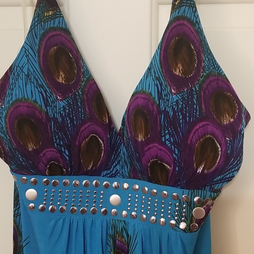 Dress - Picture 2 of 2